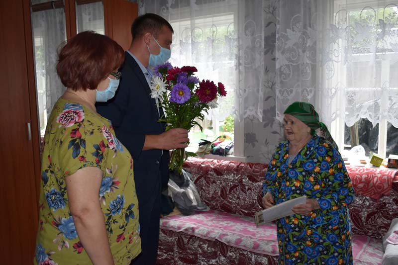 С 95-летием поздравили долгожительницу Клинцовского района