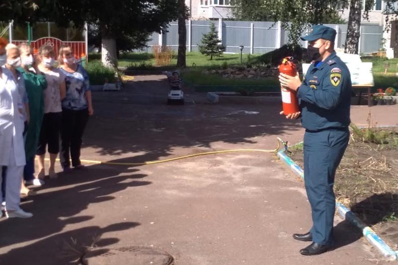 В Клинцовском доме ребенка провели практическую тренировку по эвакуации на случай возникновения пожара