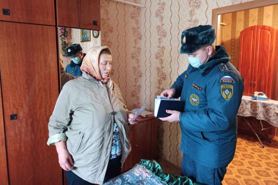В Клинцах и Клинцовском районе продолжаются противопожарные профилактические рейды