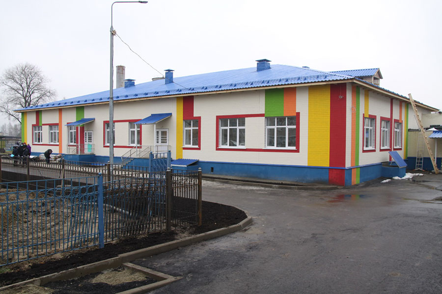 В Большом Полпине, Брянск, завершается строительство яслей