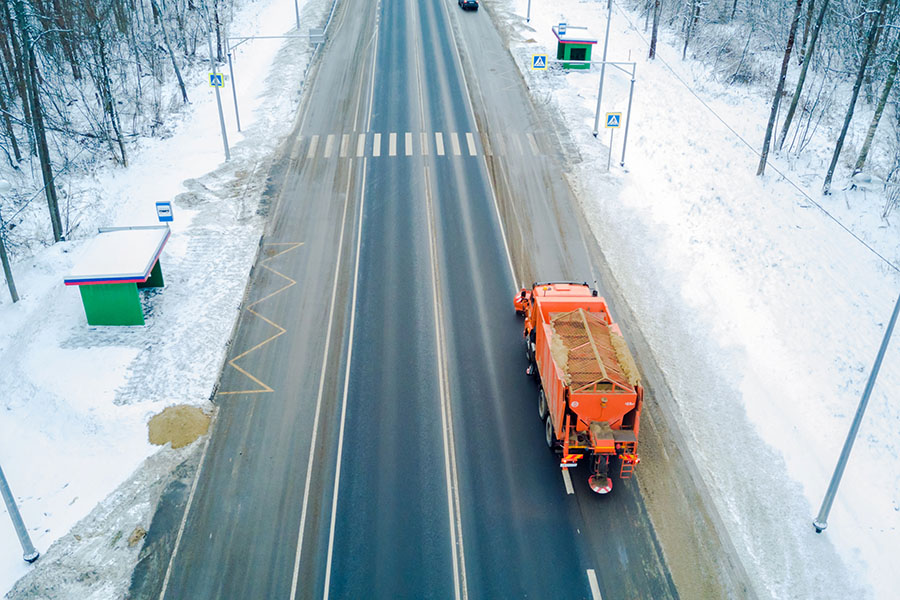 Ночью пойдет снег. Упрдор Москва – Бобруйск принимает меры в Брянской области для предотвращения возникновения сложных дорожных условий