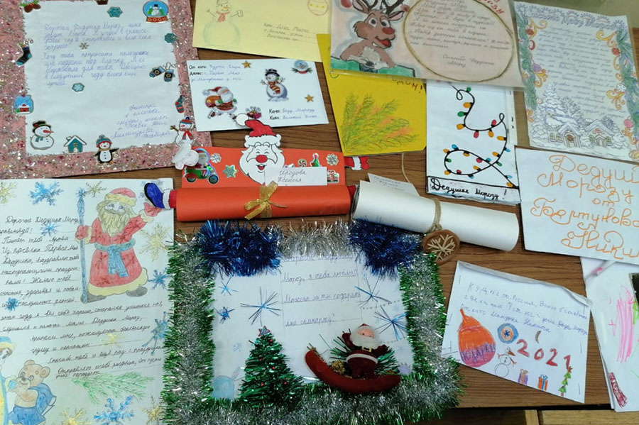 Мальчик из поселка Первое Мая Клинцовского района просит у Дедушки Мороза на Новый год боксерскую грушу и перчатки