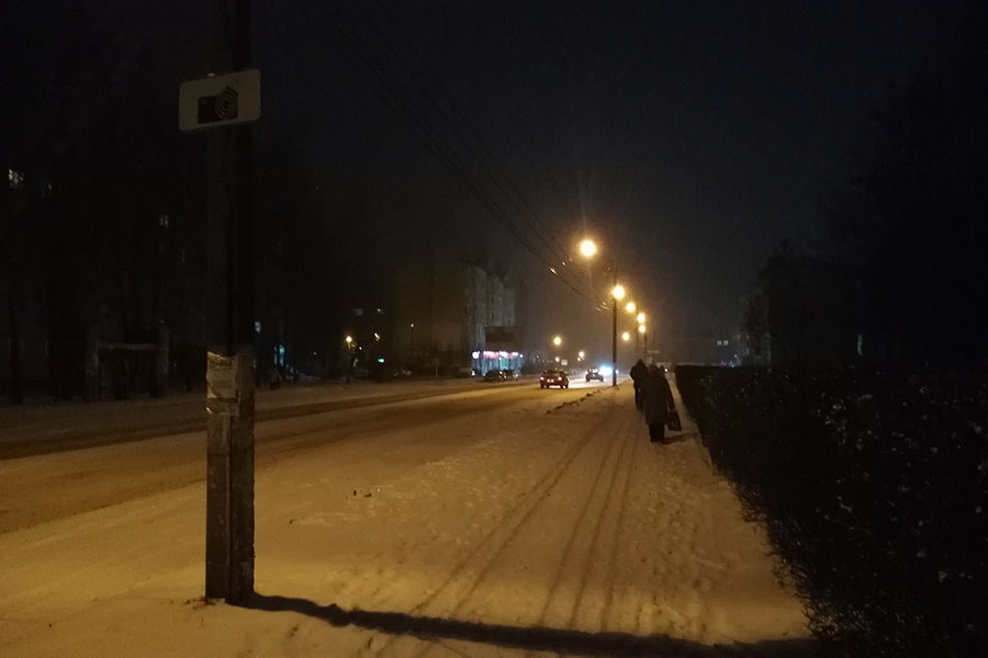 В Клинцах Брянской области, как и обещали синоптики еще на прошлой неделе, начались снегопады