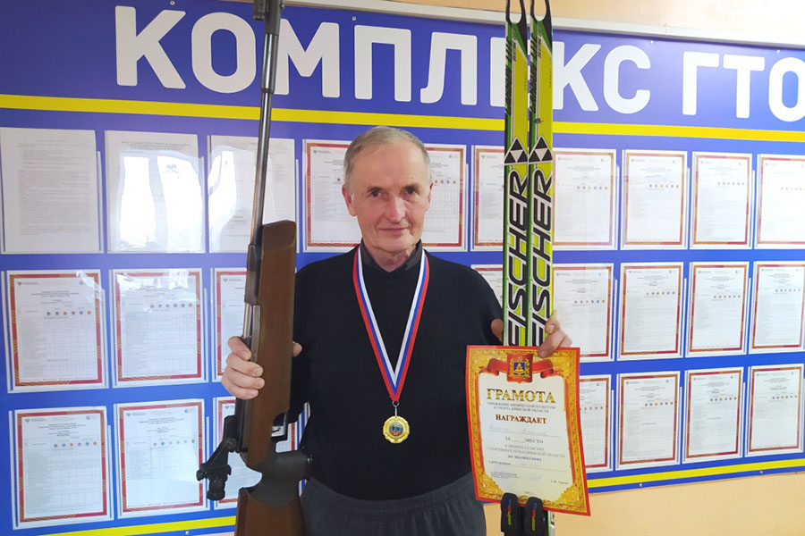 Житель Клинцовского района из Великой Топали забрал золото полиатлона на Зимних сельских спортивных играх Брянской области