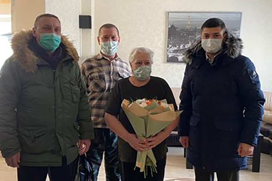 В Брянске накануне Дня защитника Отечества поздравили родителей Героев России, погибших при исполнении воинского и служебного долга