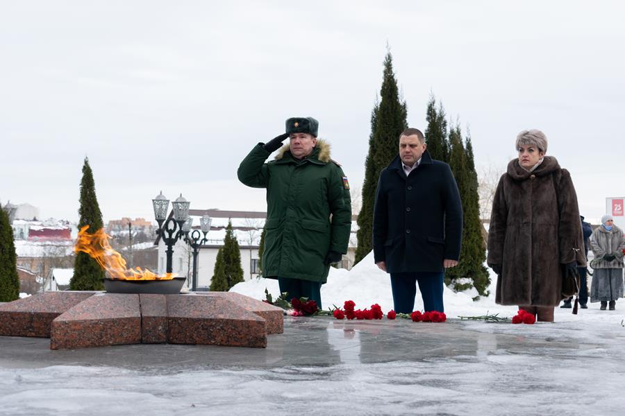 В Клинцах прошла акция «Защитим память Героев»
