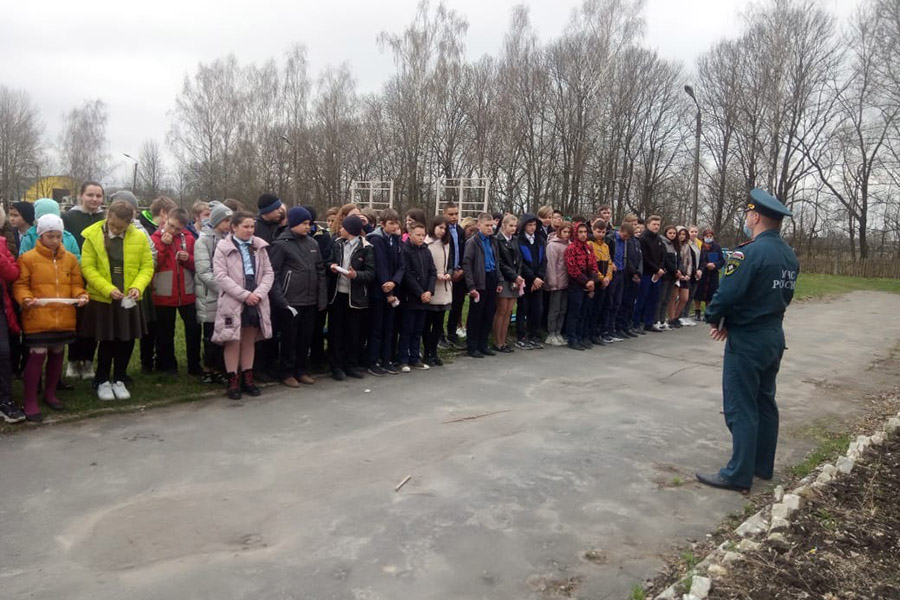 В Клинцовском районе в одной из школ провели практическую тренировку по эвакуации на случай возникновения пожара