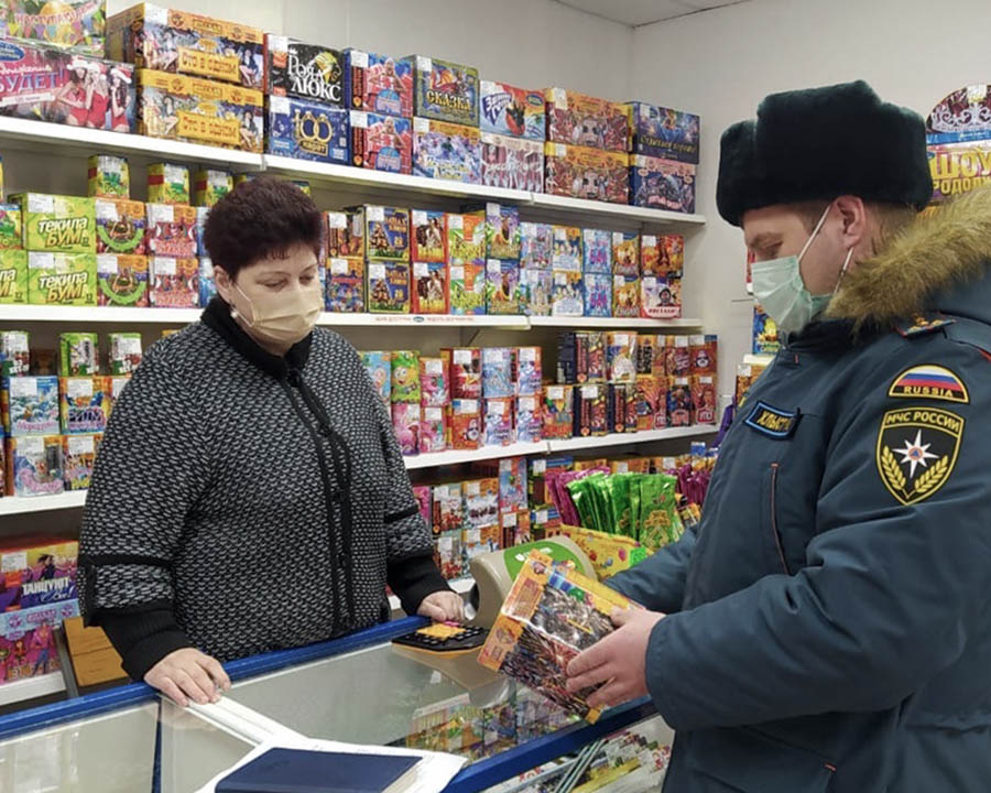 В настоящее время на территории города Клинцы и Клинцовского района проводится комплекс профилактических мероприятий «Новый год»