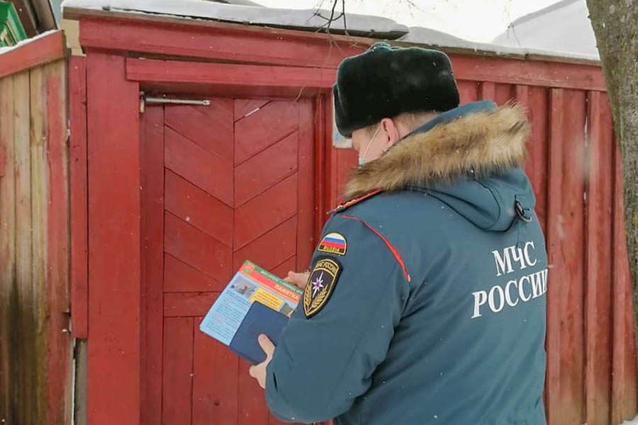 В Клинцах и клинцовском районе инспекторы пожарного надзора продолжают противопожарные рейды