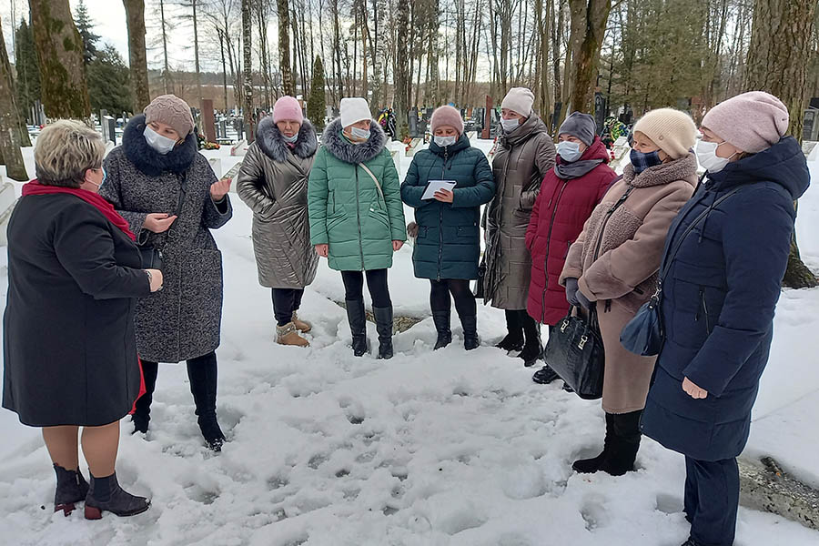 В Клинцах предлагают по программе инициативного бюджетирования отремонтировать и благоустроить Памятник погибшим воинам на городском Братском кладбище