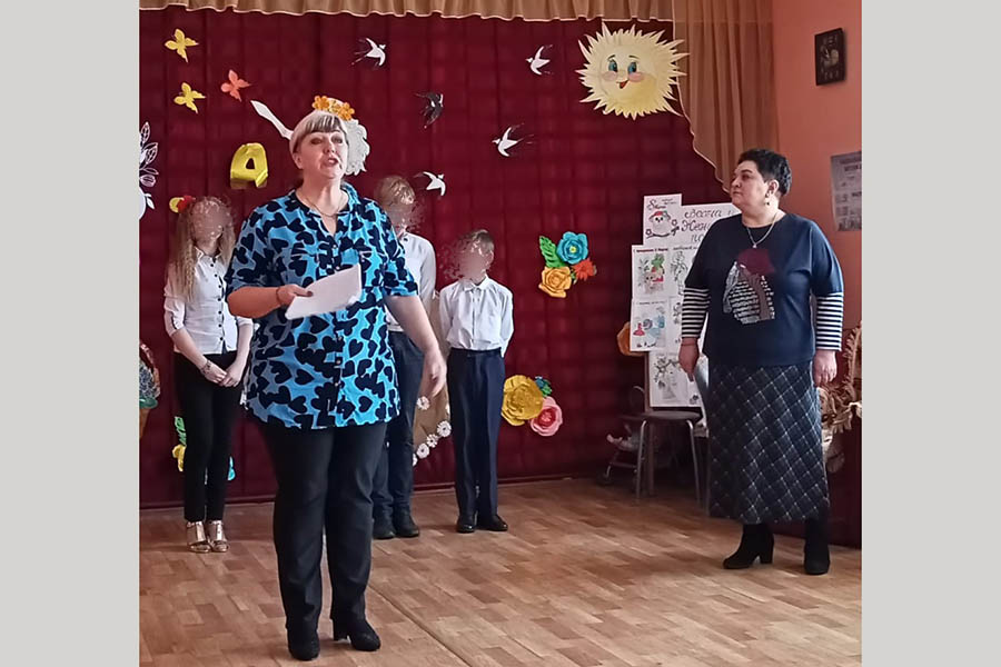 В социальном приюте для детей и подростков Клинцовского района провели праздничный концерт, приуроченный к 8 Марта
