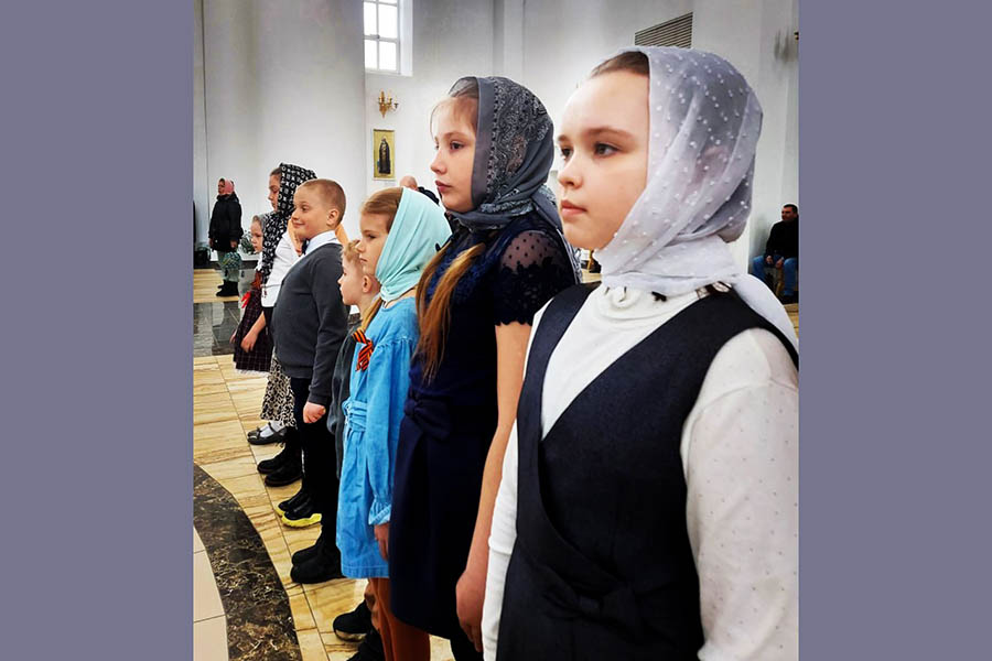 Воспитанники воскресной школы при Богоявленском соборе города Клинцы посетили церковную службу