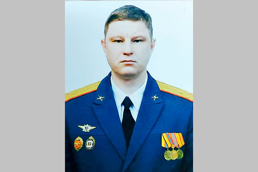 10 апреля погиб, при исполнении воинского долга, офицер-клинчанин Антон Гречаник