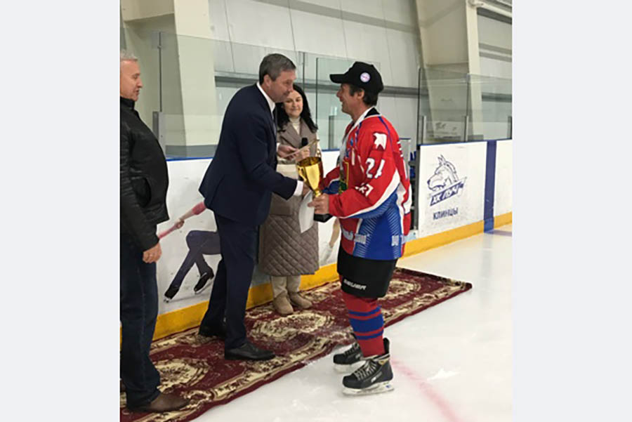 Клинцовские хоккеисты стали бронзовыми призерами в НХЛ-50+