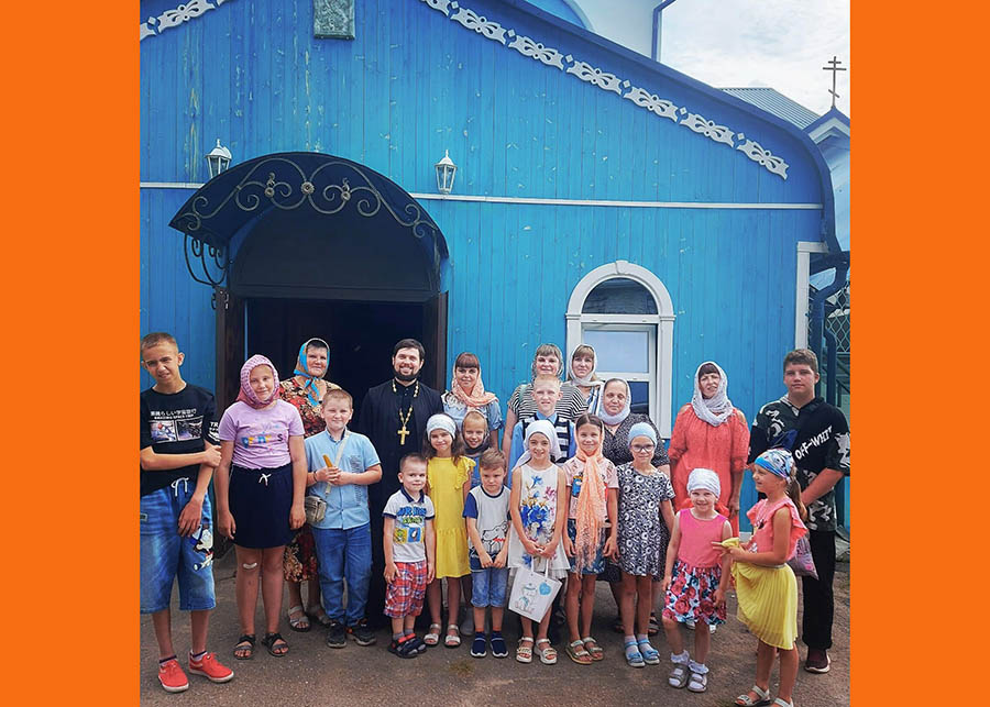 Воспитанники воскресной школы при Богоявленском соборе посетили Свято-Никольский храм